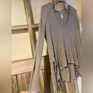 Free people gray flowly shirt size xs